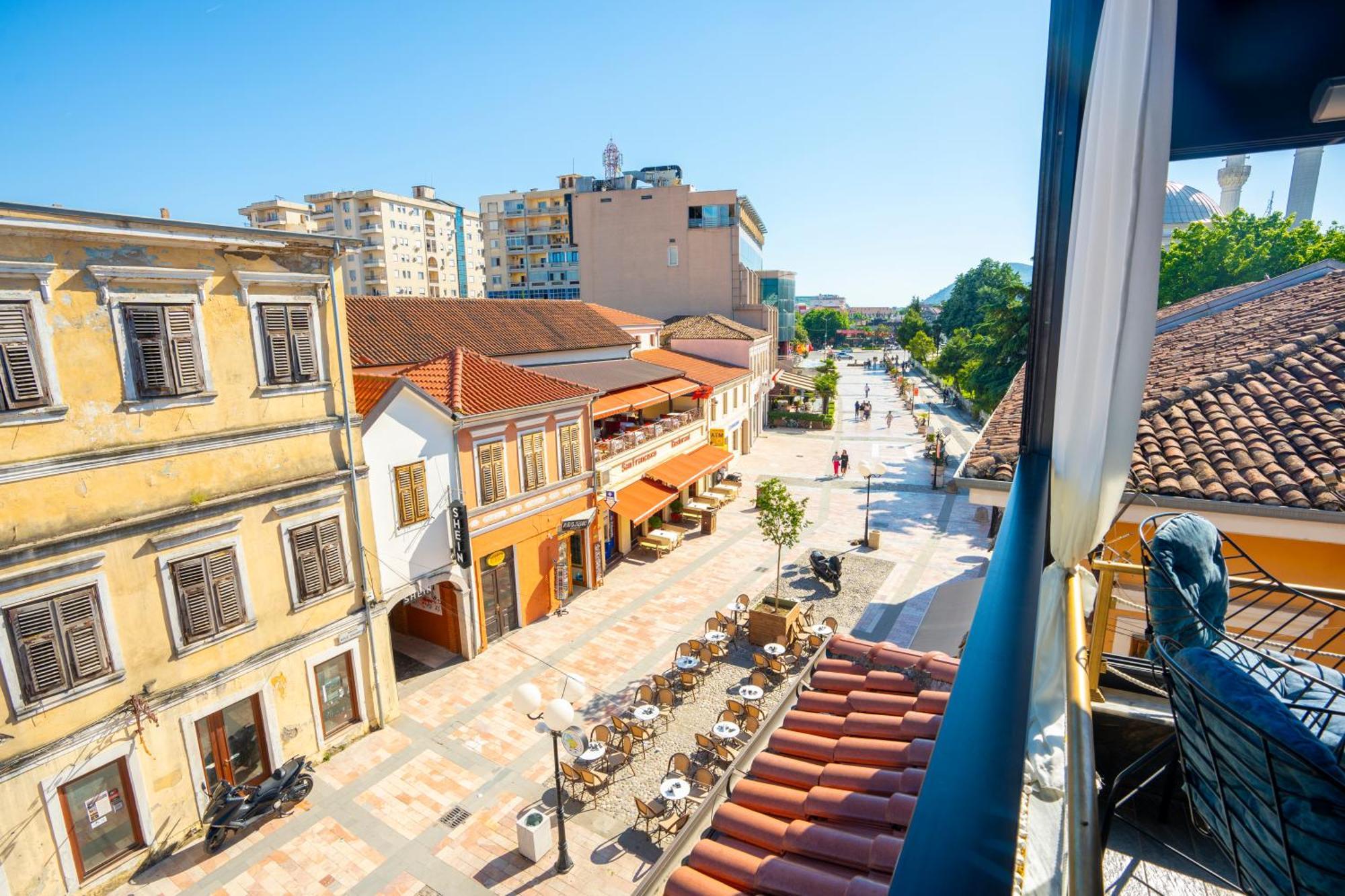 Terrace Hostel & Lounge Bar Шкодер Экстерьер фото