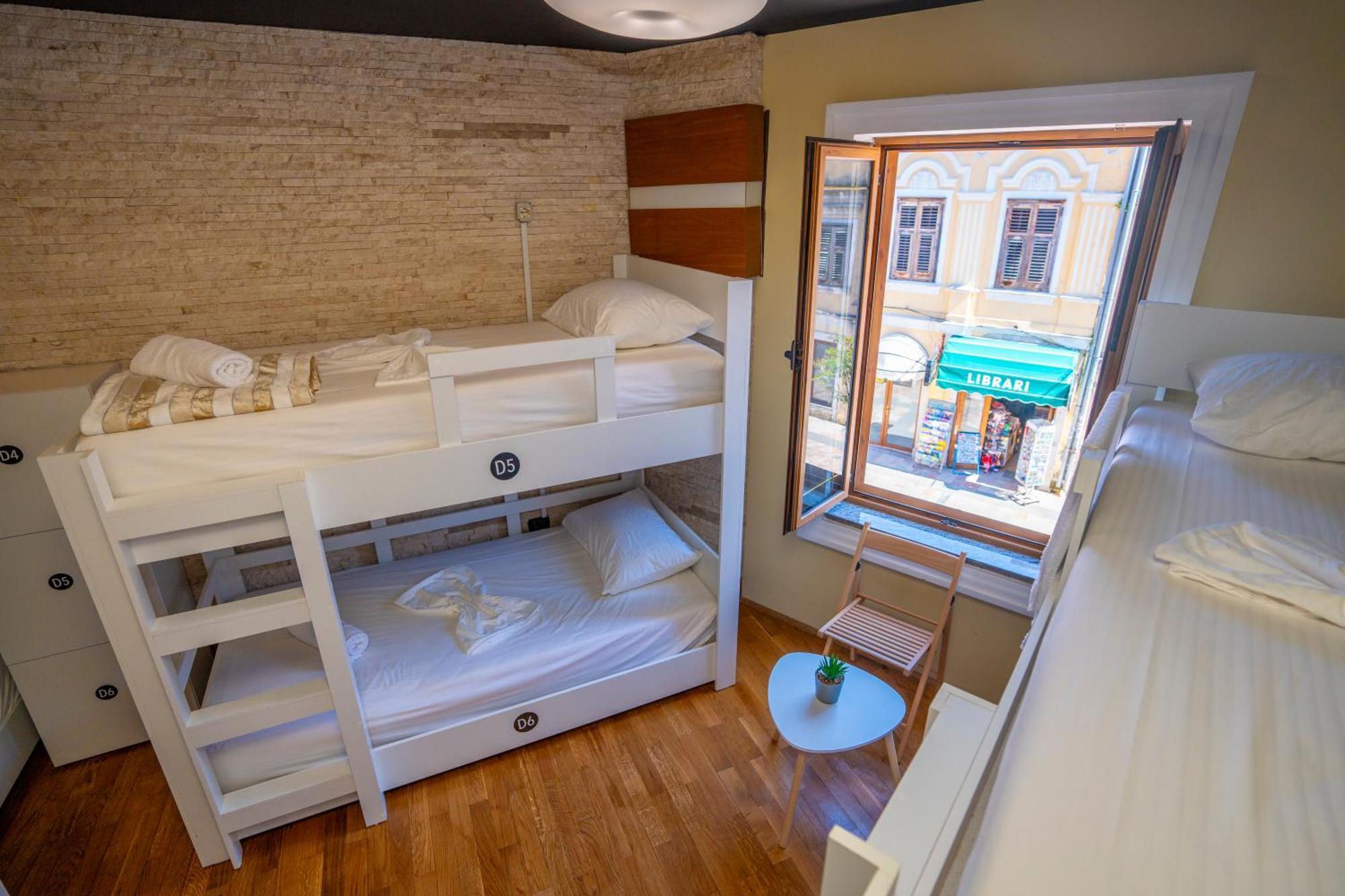 Terrace Hostel & Lounge Bar Шкодер Экстерьер фото