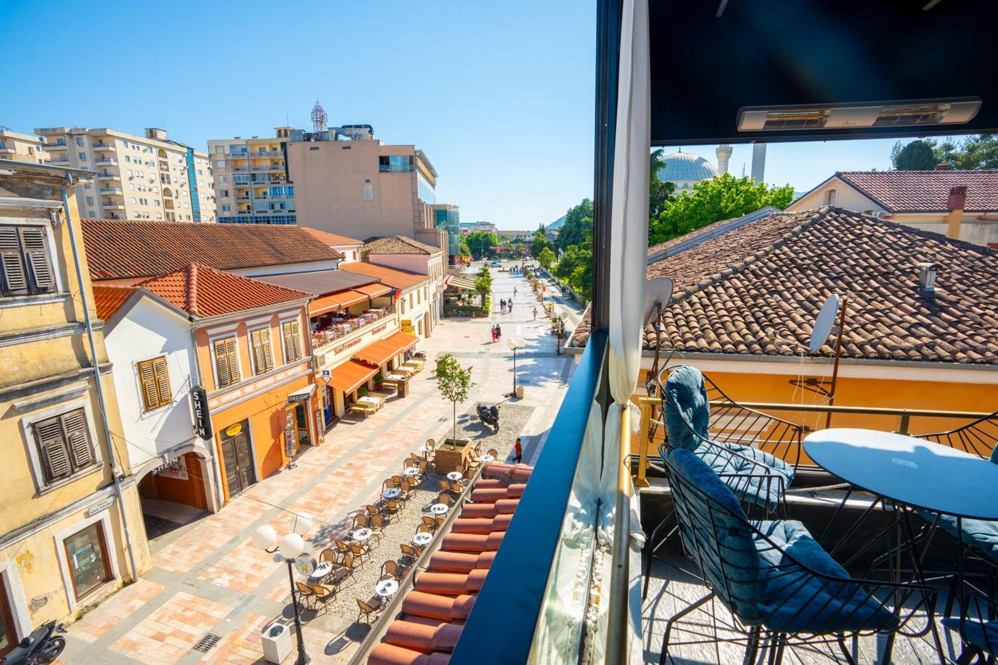 Terrace Hostel & Lounge Bar Шкодер Экстерьер фото