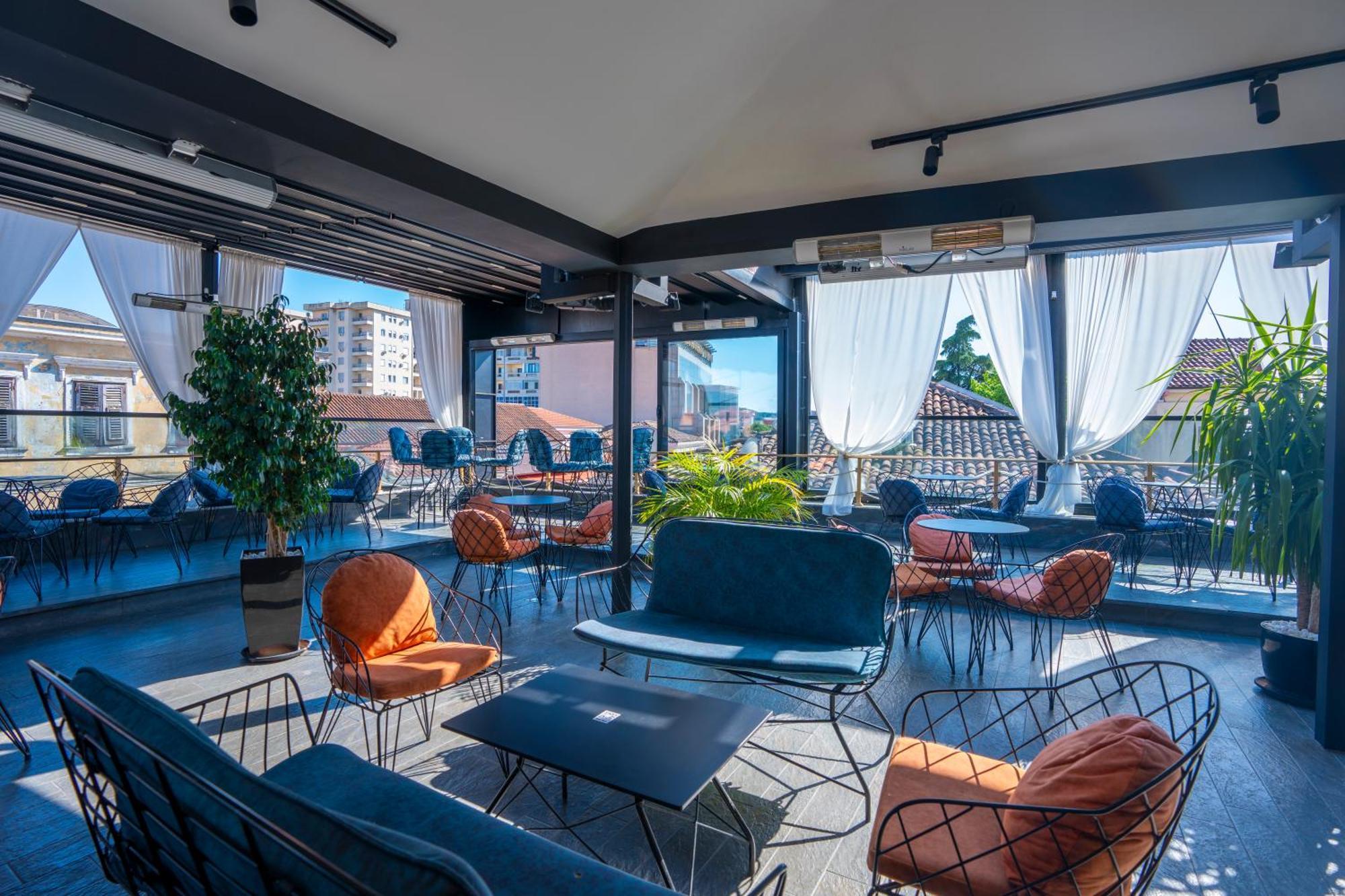 Terrace Hostel & Lounge Bar Шкодер Экстерьер фото