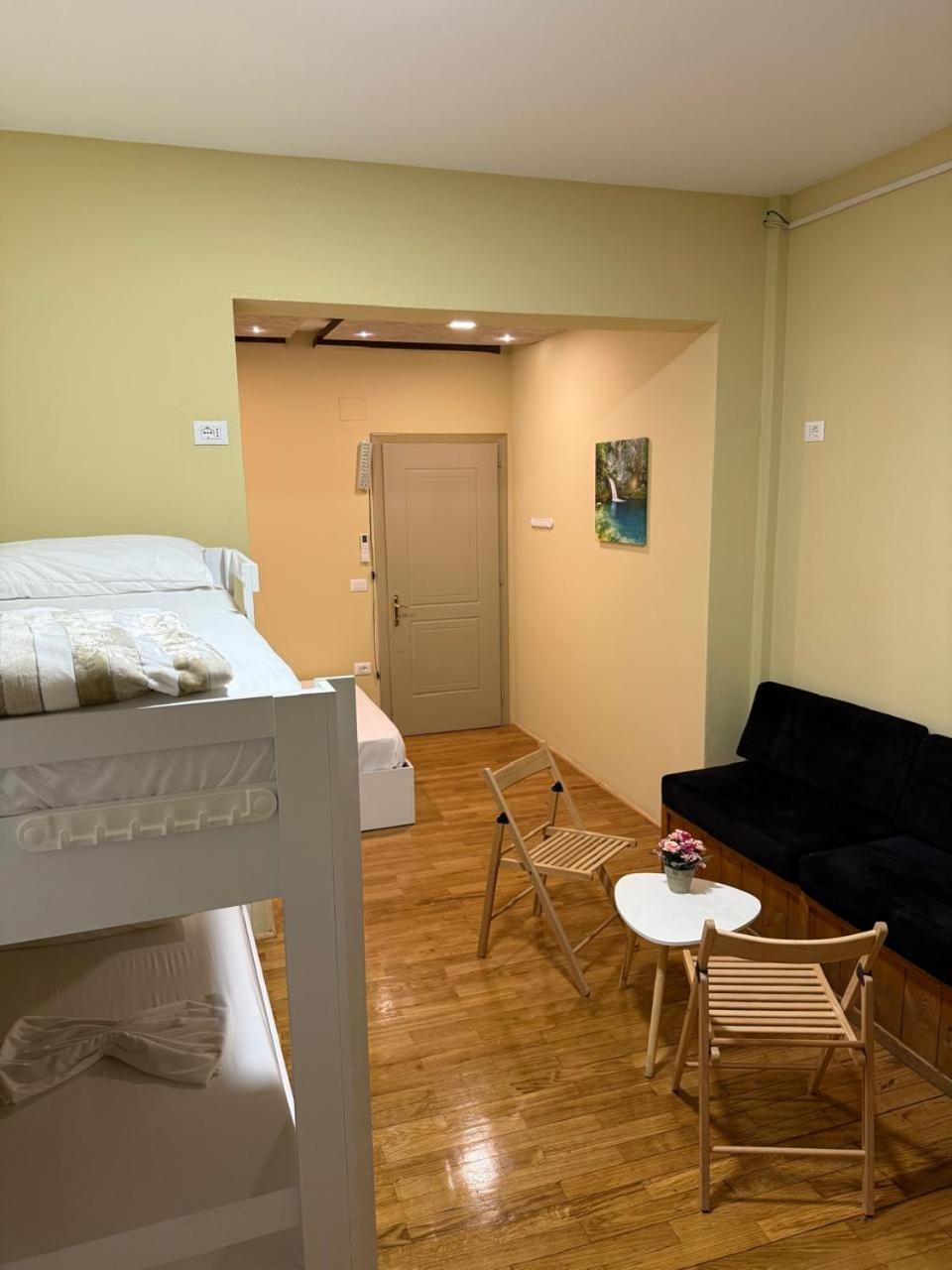 Terrace Hostel & Lounge Bar Шкодер Экстерьер фото